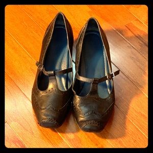 FANCY Black Leather Casual Shoe!